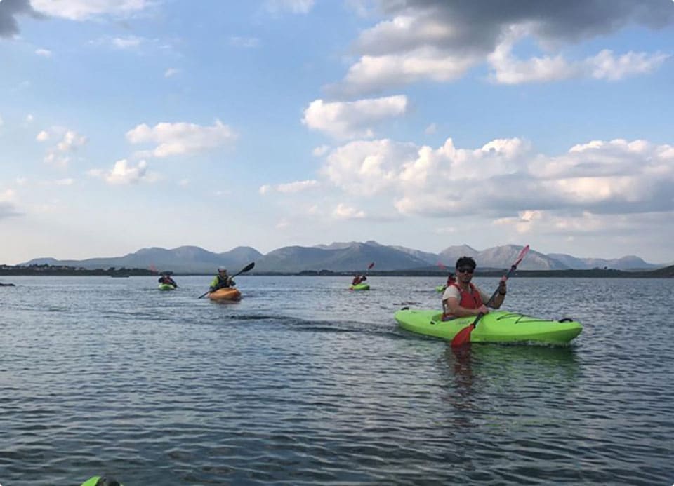 sea kayaking guided tour