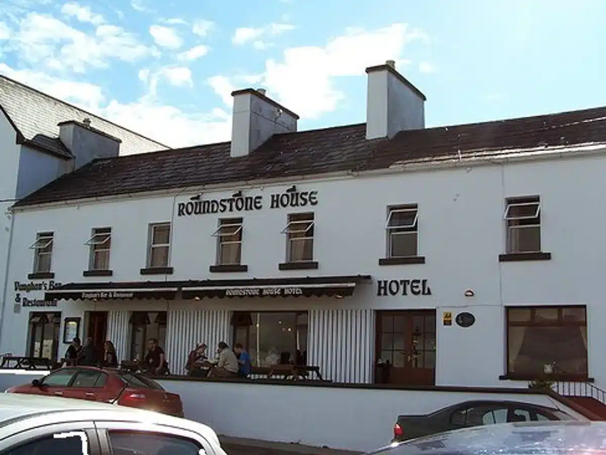 Roundstone House Hotel in Roundstone, County Galway is a lovely, family-run hotel that has been in existence for more than 100 years.